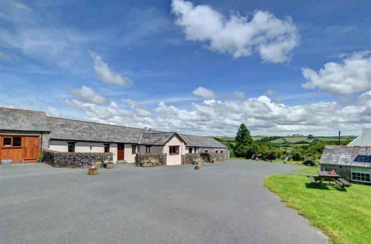 Well Farm Cottages North Tamerton Exterior photo